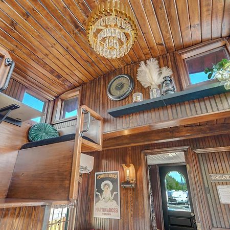 1920S Red Rock Caboose Bike Hike Explore Colorado Springs Exterior photo